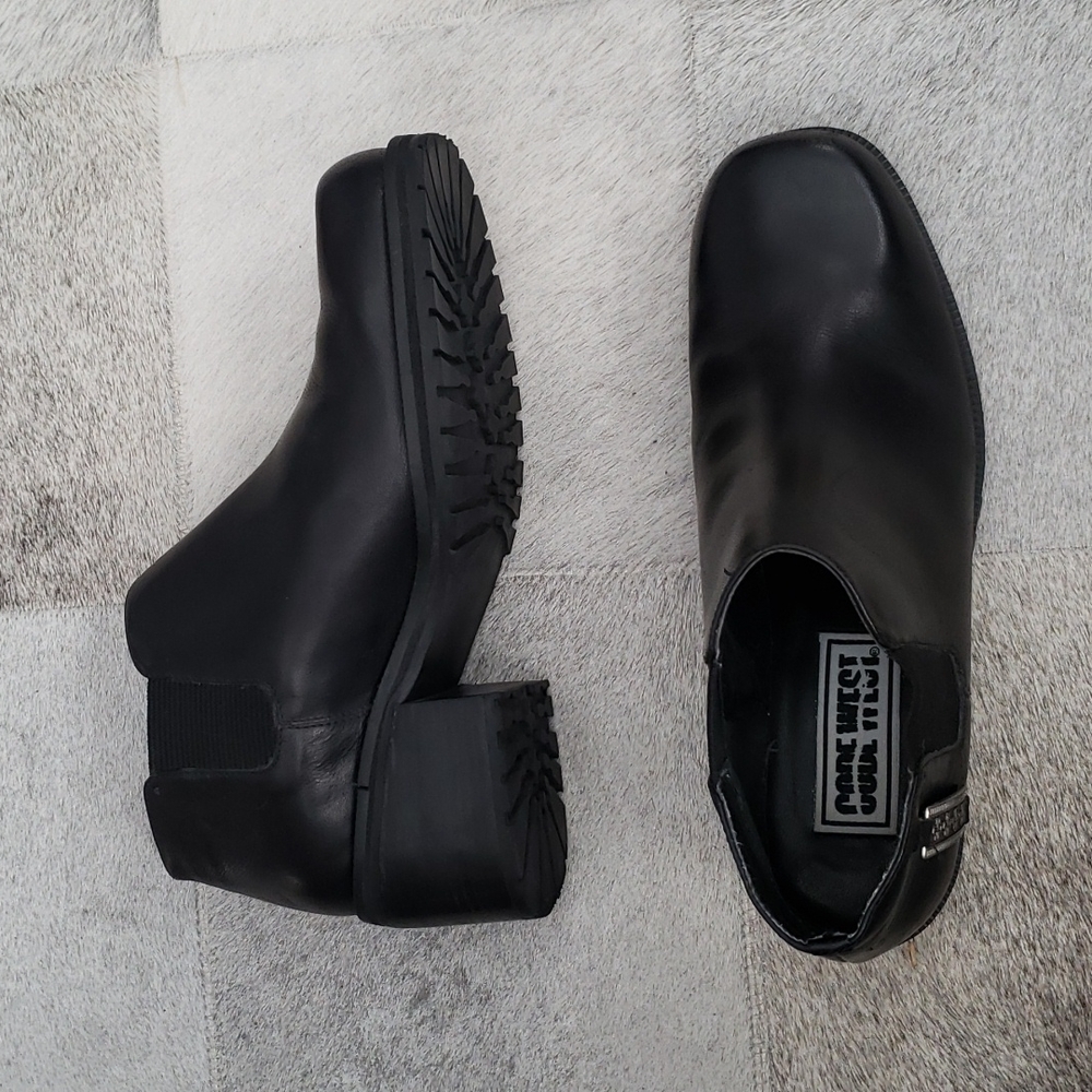 Code West Womens Black Leather Ankle boots size 7